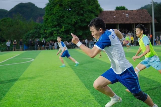 加强与多方 加强与多方