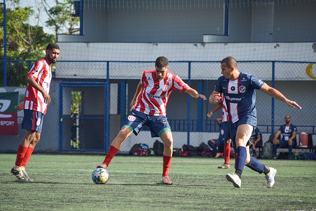 詹姆斯复出湖人吞败仗！仅17分5失误早早被换下 正负值-27全场最差.